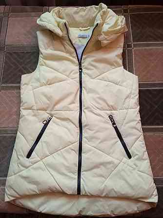 Жилеты женские утеплённые Донецк