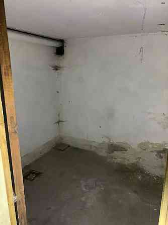 гараж 30 кв м продажа центр цум Донецк