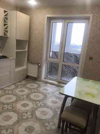 Сдаю 2-комнатную квартиру, г.Мариуполь, район Центральный. Этаж: 2/5, Площадь 46 м Мариуполь