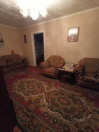 Продам квартиру 3 комнатную 2/4 Город Макеевка, Коммунар (п. Нижняя Крынка) Макеевка