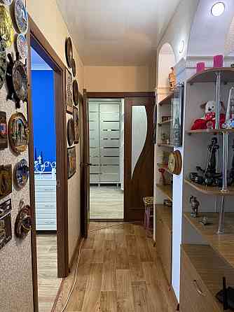 Продается трехкомнатная квартира в Левобережном районе Мариуполь