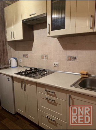 Сдается 1-комнатная квартира в Кировском районе микрорайон Текстильщик Донецк - изображение 2