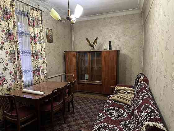 Сдам 2к кв на Марии Ульяновой. Калининский район. Недалеко от Медицинского Университета. Этаж 1.ан Донецк