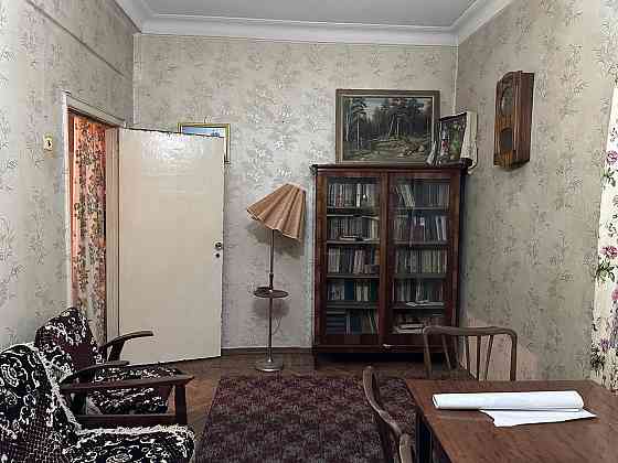 Сдам 2к кв на Марии Ульяновой. Калининский район. Недалеко от Медицинского Университета. Этаж 1.ан Донецк