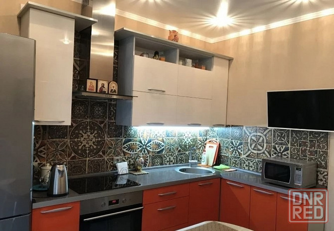 Сдаётся хорошая квартира в Ленинском районе Донецка. Донецк - изображение 3