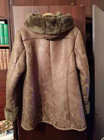 Дубленка женская коричневая, размер 44-46 (м) с капюшоном Донецк