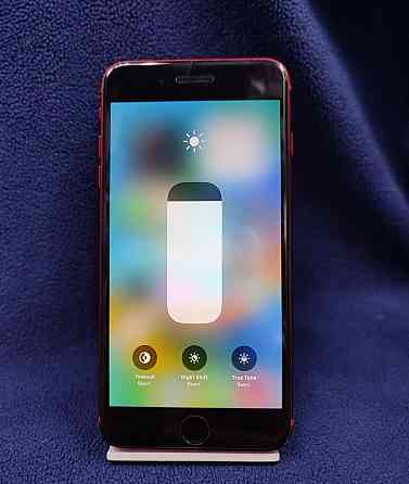 IPhone 8 Plus product Red оригинал Луганск