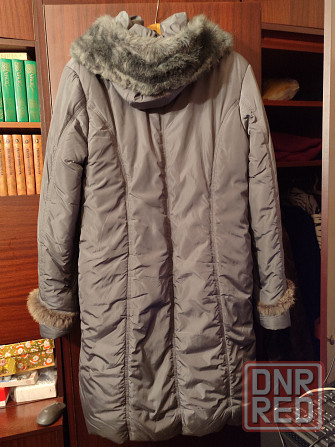 Пуховик серый размер 44-46 (м) с капюшоном и поясом Донецк - изображение 3