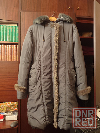 Пуховик серый размер 44-46 (м) с капюшоном и поясом Донецк - изображение 1