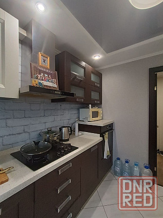 продам отличную 3-комнатную с современным ремонтом на стадионе Кировец Донецк - изображение 1