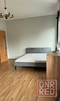 сдаю однокомнатную квартиру 50.0 м² этаж 4/9 город Донецк, Ленинский район, Днепродзержинская улица. Донецк - изображение 4