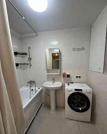 Сдаю двухкомнатную квартиру в Калининском районе напротив Дома быта Кальмиус Донецк