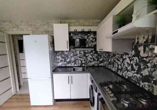 Сдаю однокомнатную квартиру 36.0 м² этаж 3/10 город Донецк, Ворошиловский район, улица Розы Люксембу Донецк