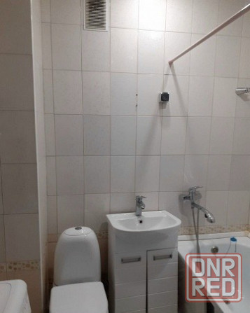 Сдаю однокомнатную квартиру 35.0 м² этаж 1/5, Киевский район, улица Артёма, ориентир Школа 54 Донецк - изображение 3