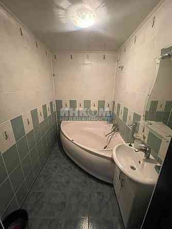 Продам 2к Южноград 2-я Краснознаменная 30 Луганск