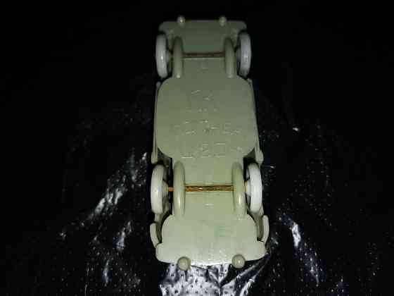 Машинка пластиковая "полтава". редкая. ссср. Стаханов