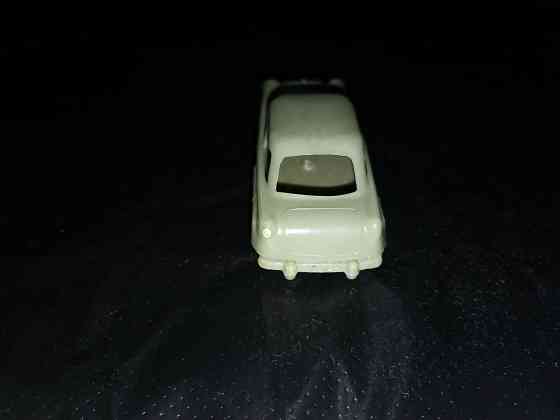 Машинка пластиковая "полтава". редкая. ссср. Стаханов