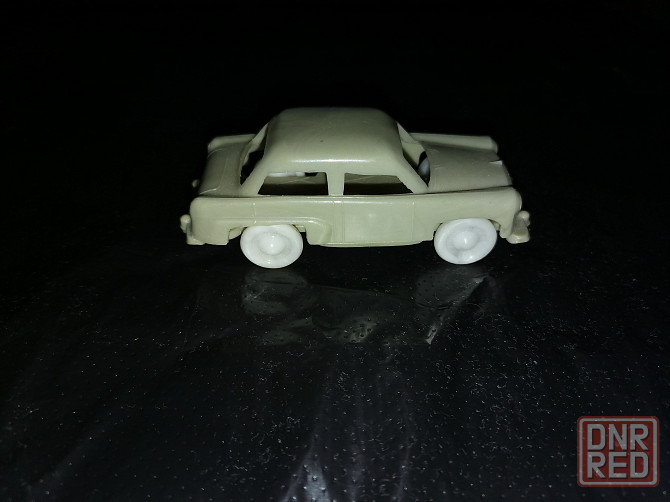 Машинка пластиковая "полтава". редкая. ссср. Стаханов - изображение 3