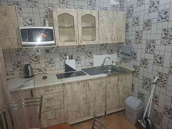 Сдам посуточно однокомнатную квартиру Донецк Микрорайон Мирный Вода Круглосуточно. Донецк