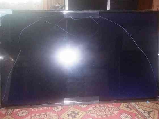 Телевизор BRAVIS UHD-40E6000 Макеевка