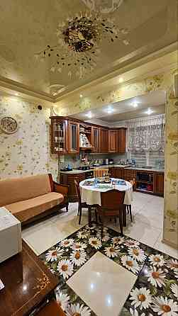 Отличная сталинка в центре города! Донецк