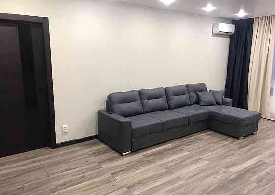 Сдаётcя двухкомнатная кваpтира (64 м2), на 5-м этаже, в Ленинском районе Донецк