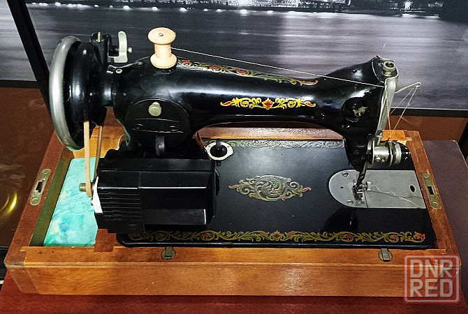 Швейная машина Пмз . электропривод. Донецк - изображение 3