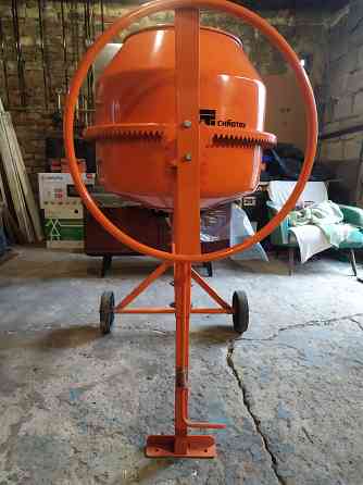 Продам бетономешалку. Донецк