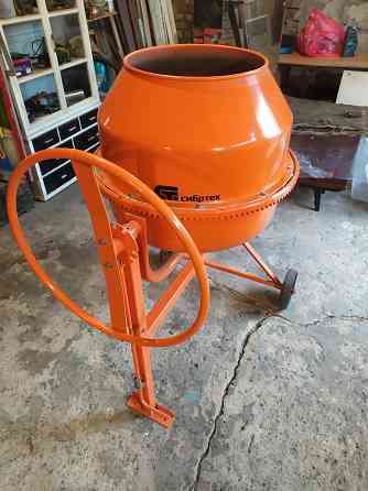 Продам бетономешалку. Донецк