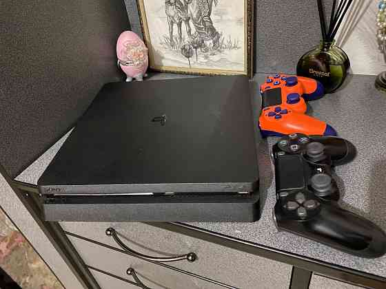 Продам прошитую PS4 slim 1 Ter Макеевка