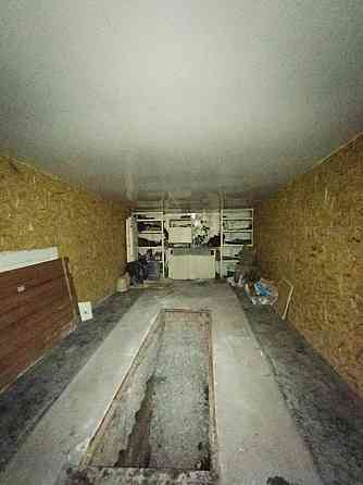 Продается гараж на левом берегу. Улица Горловская, 2/13. Ориентир - бывший магазин Эпицентр. Мариуполь