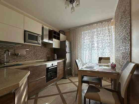 Сдается однокомнатная квартира в Ворошиловском районе по проспекту Дзержинского, д.2 Донецк