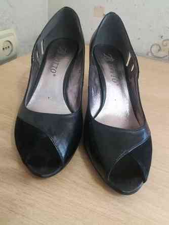 Продам туфли р.40 Донецк