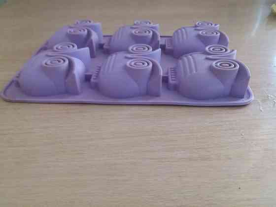 Продам силиконовую форму для выпекания Донецк