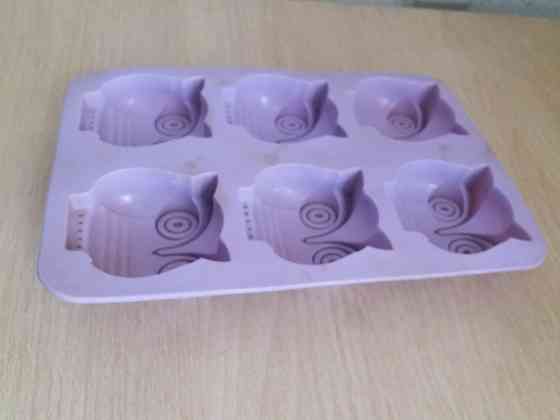 Продам силиконовую форму для выпекания Донецк