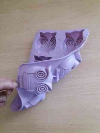 Продам силиконовую форму для выпекания Донецк