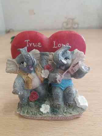 Продам статуэтку сувенир подсвечник Донецк