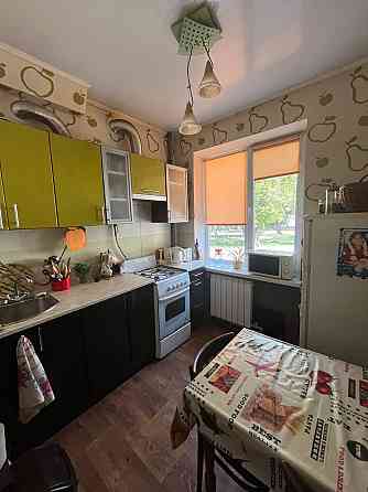 2 комн квартира, Майский рынок, вода постоянно Донецк