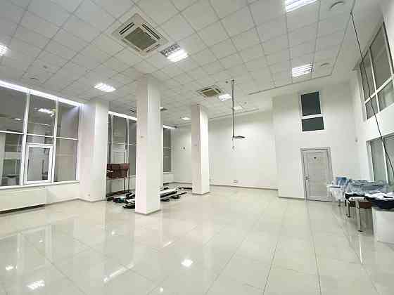 в аренду сдается торговое помещение 130 м. кв. в жк европейский-северный Донецк