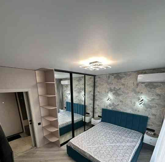 Сдаю однокомнатную квартиру 37.0 м² этаж 7, город Донецк, Киевский район, Шахтерская площадь Донецк