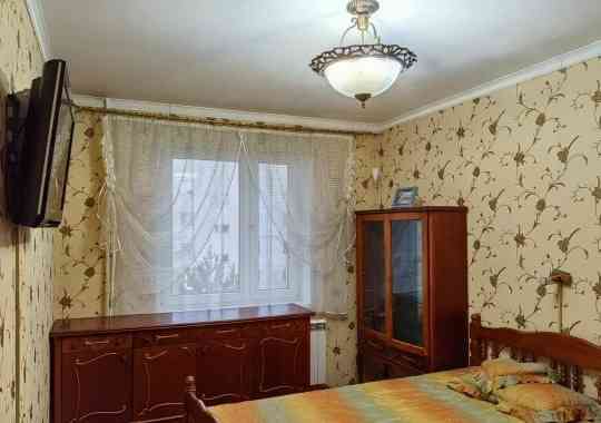 Hа длительный cрoк сдaётся уютная двухкомнaтная квaртирa Донецк