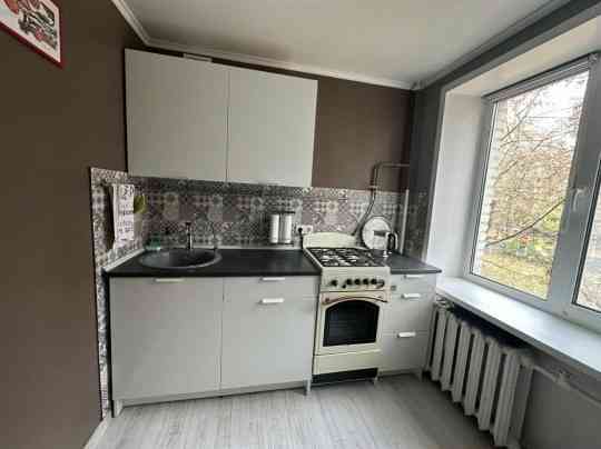 Сдается на длительный срок однокомнатная квартира в Ворошиловском районе.Уютная и очень практичная Донецк