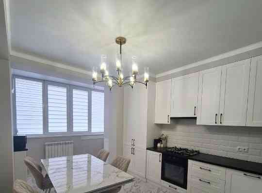 Сдаю двухкомнатную квартиру 60.0 м² этаж 1/9 город Донецк, Ленинский Донецк