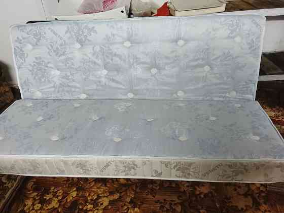 Диван -кровать в отличном состоянии Донецк