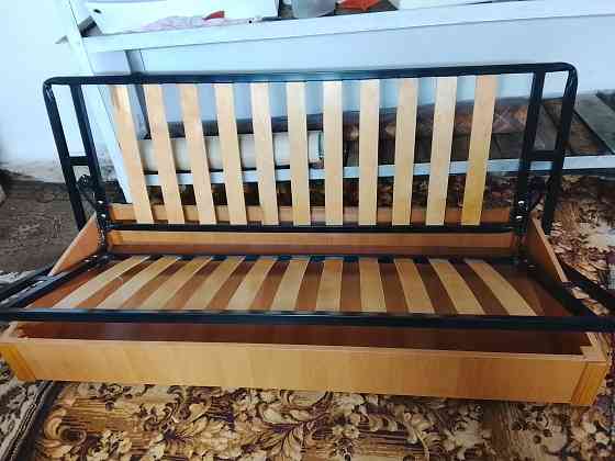 Диван -кровать в отличном состоянии Донецк