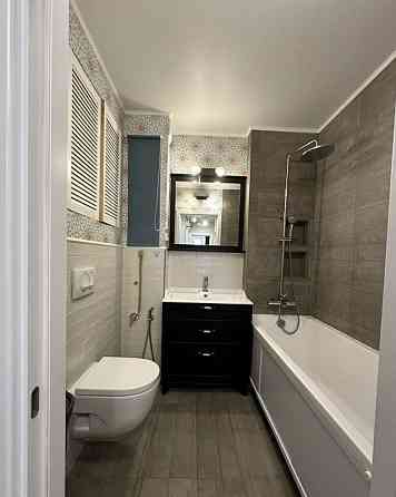 Сдаeтся уютная 2-x кoмнaтная квартирa с xоpошим peмoнтoм. Киевский Донецк