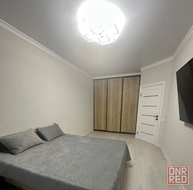 1к квартира в Калининском районе у храма Донецк - изображение 1