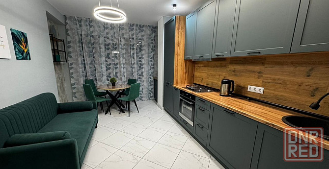 1к квартира в у цирка в Ленинском районе Донецк - изображение 1