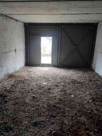 Сдам гараж рядом с рынком объединенный Донецк