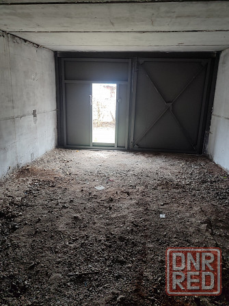 Сдам гараж рядом с рынком объединенный Донецк - изображение 1